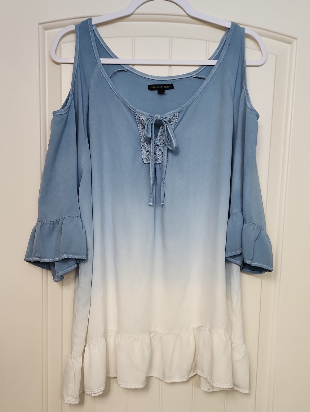 Signature Studio Light Blue to White Ombre Cold-Shoulder Tunic